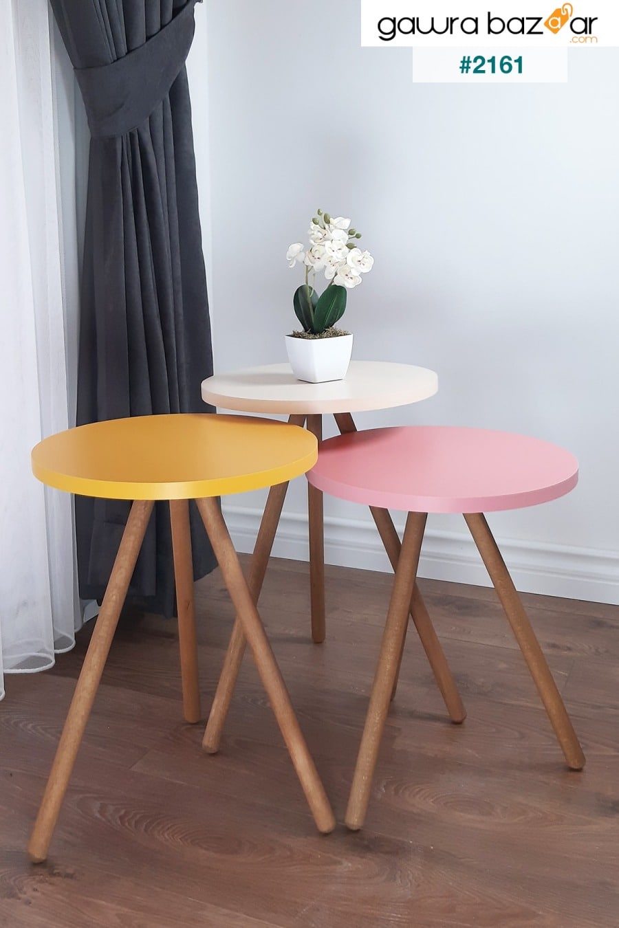 طاولة تعشيش ثلاثية ملونة بأرجل خشبية دائرية بتصميم الباستيل أصفر كريمي وردي interGO 0