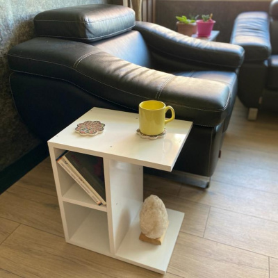 حامل طاولة جانبية صغير ، منضدة قهوة ، وحدة تحكم أريكة ، غرفة معيشة لوحة بجانب السرير ، كتاب مكتب ريفي