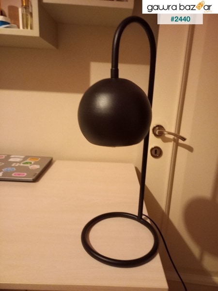 مصباح طاولة فاخر بتصميم معدني أسود سونار