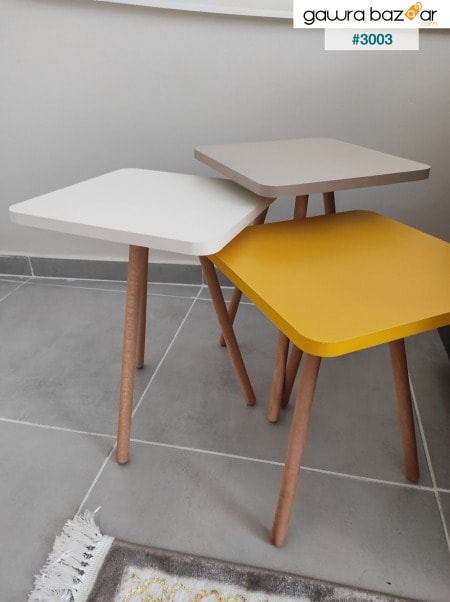 طاولة تعشيش ثلاثية ملونة بأرجل خشبية مربعة بتصميم باستيل أصفر كريم كابتشينو