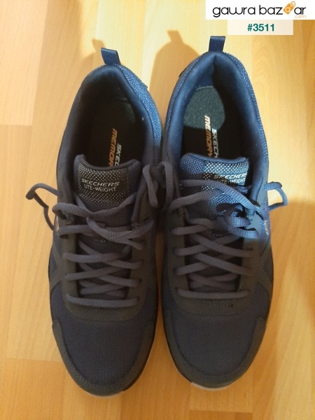حذاء رياضي باللون الأزرق الداكن للرجال
