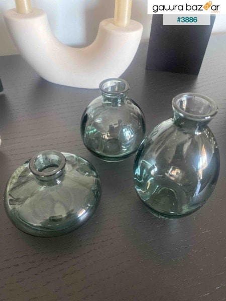 مجموعة من 3 فازات زجاجية خضراء