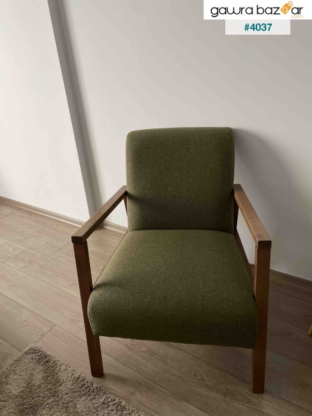 كرسي بمسند مفرد من Scandinavian Bergere باللون الأسود ساق خشبية مصقولة