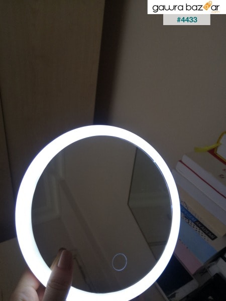 مرآة مكياج كهربائية مضاءة بإضاءة ليد من بيوتي