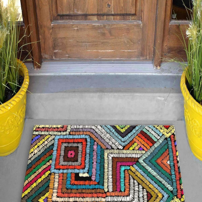 سجادة باب أمامية مزخرفة ملونة مربعة الشكل