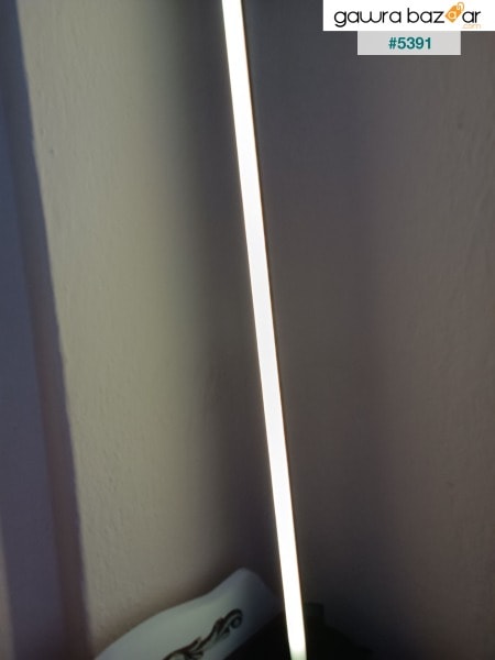 مصباح أرضي LED زخرفي بسيط 256 لونًا مع تحكم متحرك