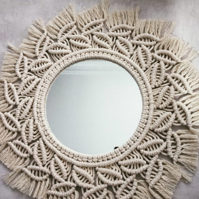 مرآة مكرميه مزخرفة بأوراق شجر