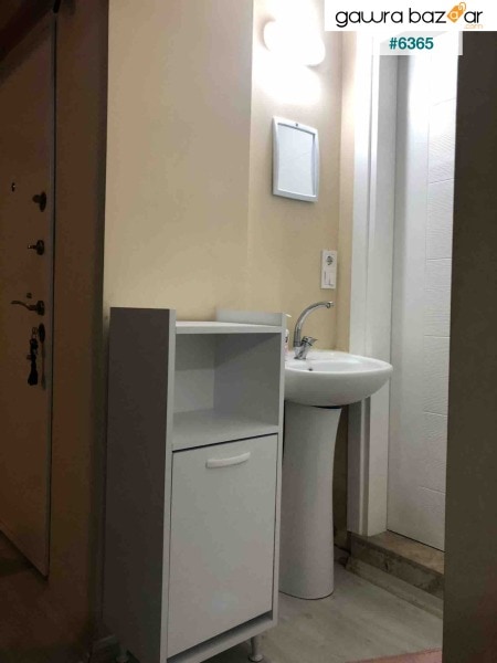 خزانة حمام Esila 39 × 90 سم مع سلة غسيل متسخة ورف منظفات وخزانة غسيل متسخة
