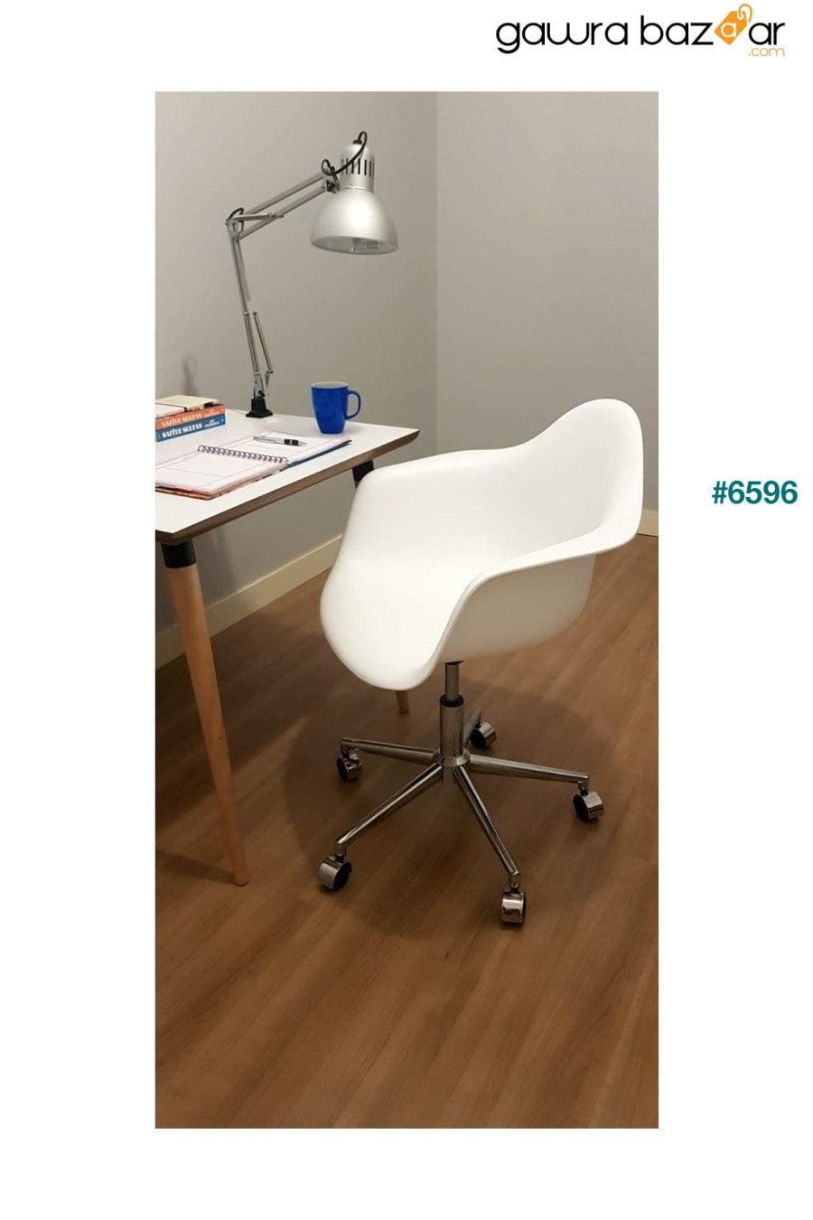 كرسي مكتب مع كرسي دراسة بمسند للذراعين كرسي مكتب أبيض Dorcia Home 1