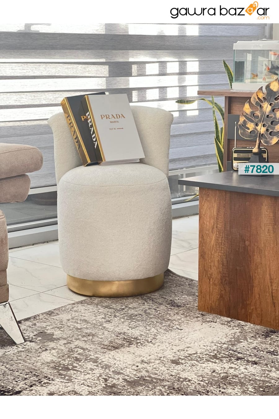 نسيج مجعد حديث فاخر ومفصل ذهبي اللون قابل للمسح من مقعد بوف مونو أبيض Breda Home Concept 1