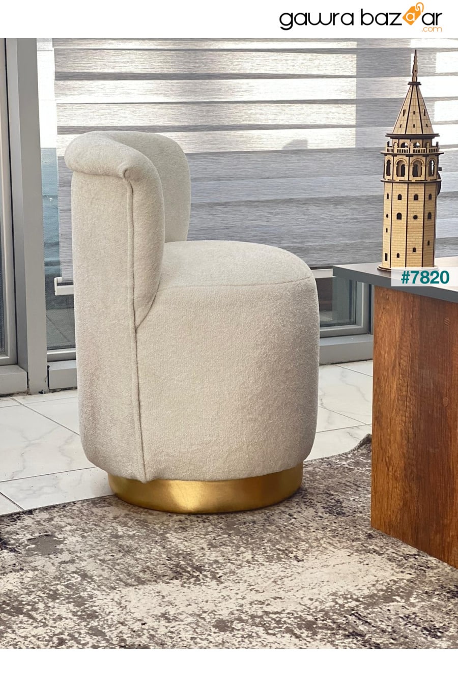 نسيج مجعد حديث فاخر ومفصل ذهبي اللون قابل للمسح من مقعد بوف مونو أبيض Breda Home Concept 4