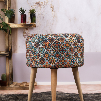 Etna Mangala (4 أرجل) أريكة متعددة الأغراض من خشب الزان بتصميم خاص