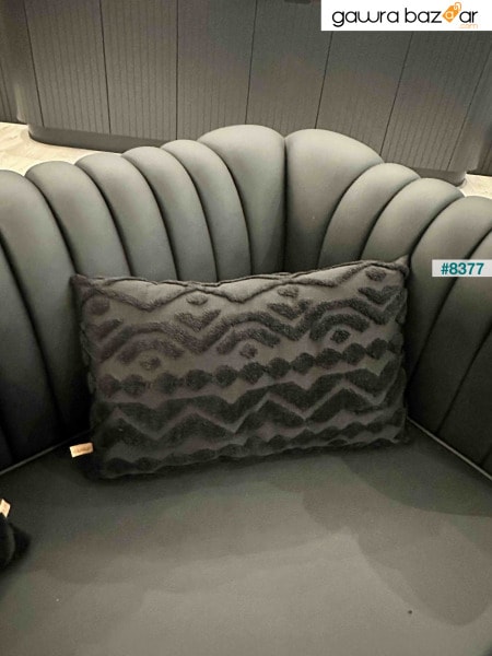 غطاء وسادة مستطيل الشكل بتصميم بوهيمي خاص بنمط مثقوب باللون الأسود Letta