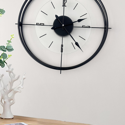 ساعة حائط حديثة من الزجاج الشفاف الأسود الفاخر إسكندنافي مقاس 60 سم