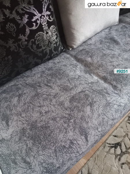 غطاء أريكة سرير للأريكة باللون الرمادي الفاتح منقوش بقاعدة مضادة للانزلاق وطبقة علوية من الإسفنج من القماش المخملي